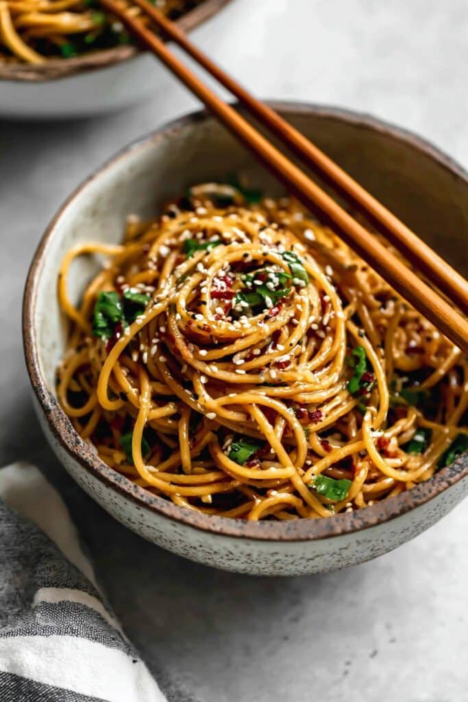 15 Minute Garlic Sesame Noodles